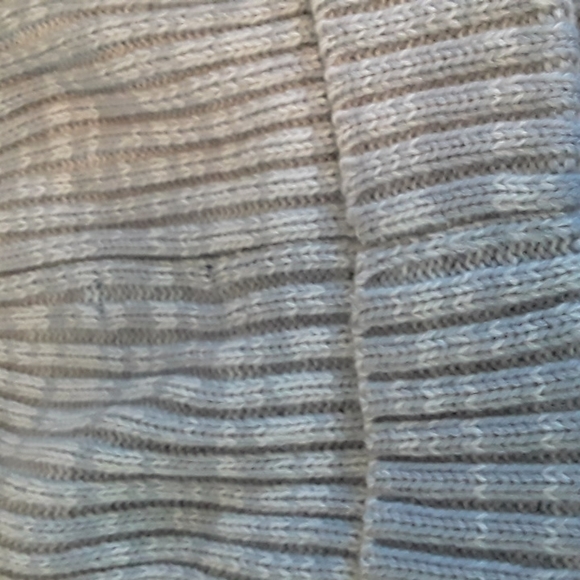 Hat Attack Rib Faux Fur Pom Hat - Picture 5 of 8